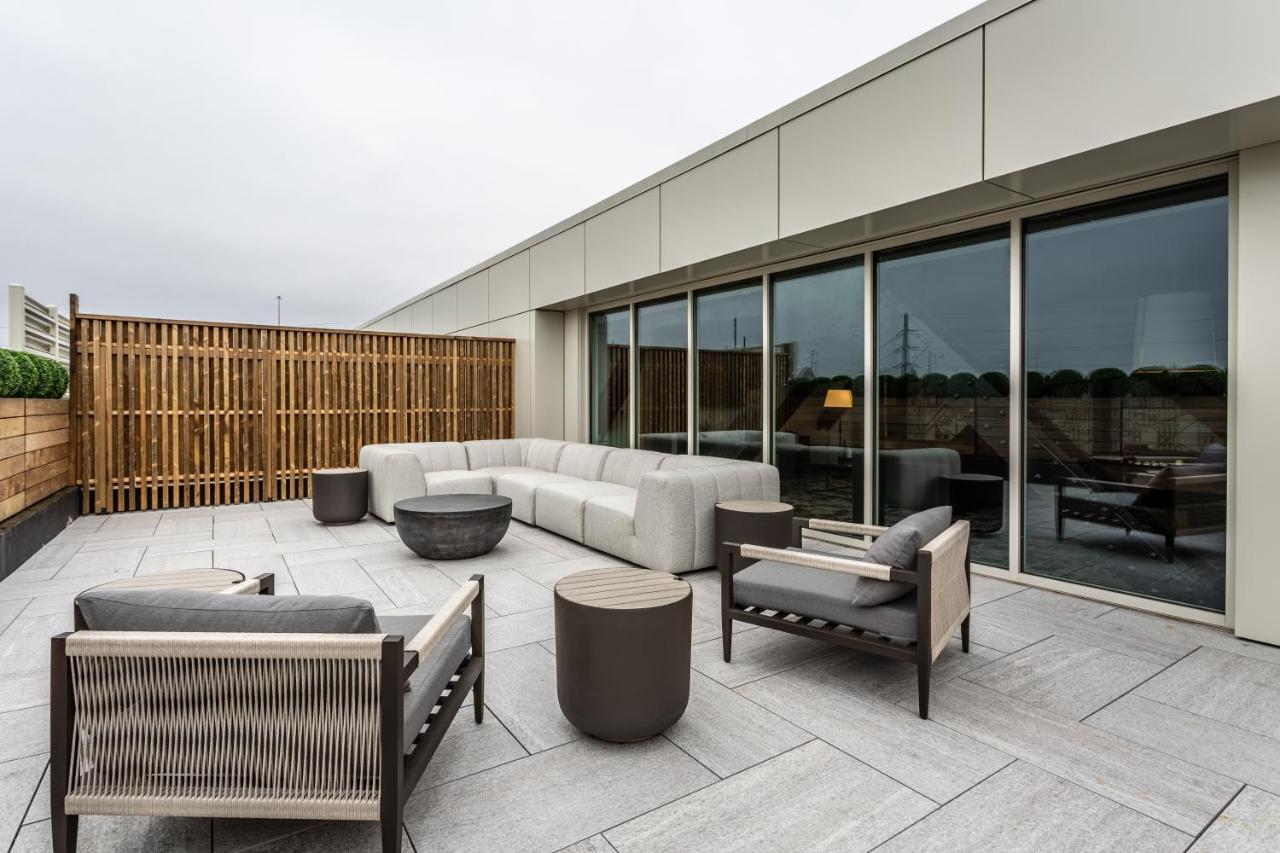 Bottleworks Hotel Indianapolis Exterior photo
