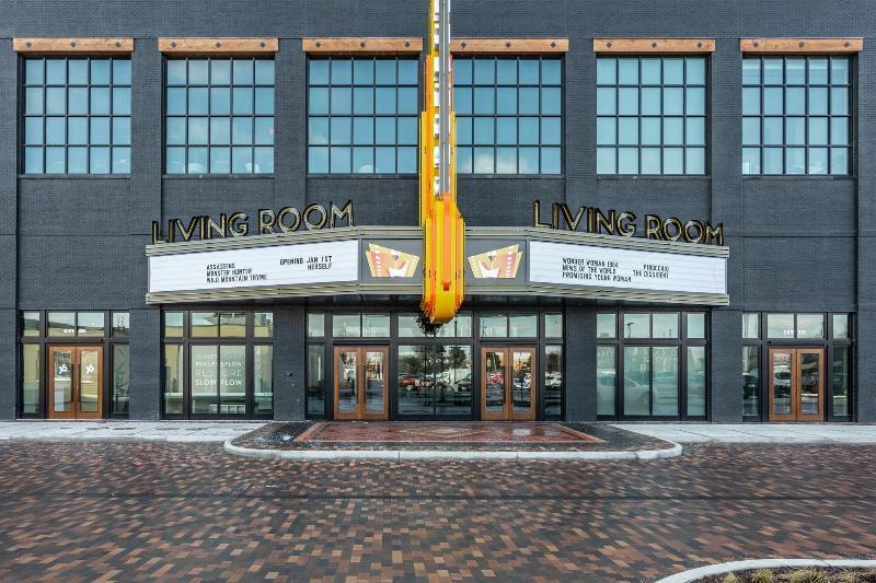 Bottleworks Hotel Indianapolis Exterior photo